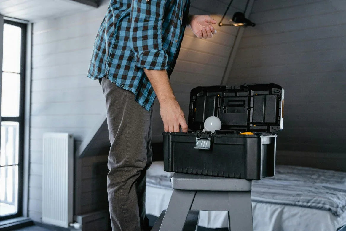 4 טיפים לאירגון יעיל ושמירת ארגז הכלים שלך - אור שי סיטונאות חשמל בע״מ