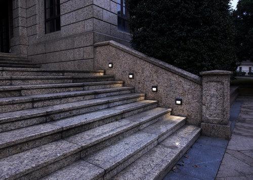 צמוד קיר שחור LOTUS-S 2W IP65 3CCT (71461239) - אור שי סיטונאות חשמל בע״מ