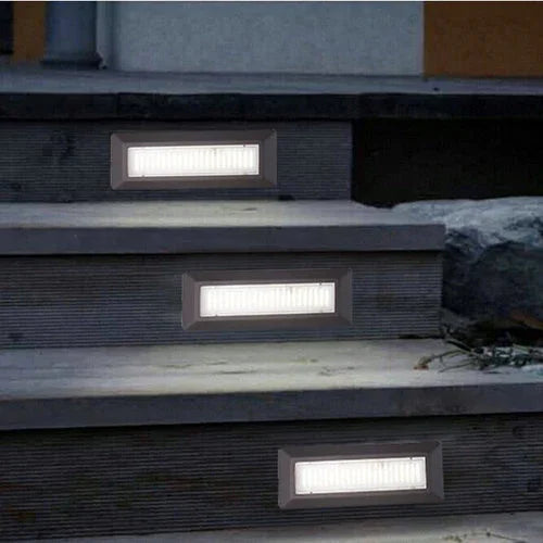 צמוד קיר שחור LOTUS-L 3W IP65 3CCT - אור שי סיטונאות חשמל בע״מ