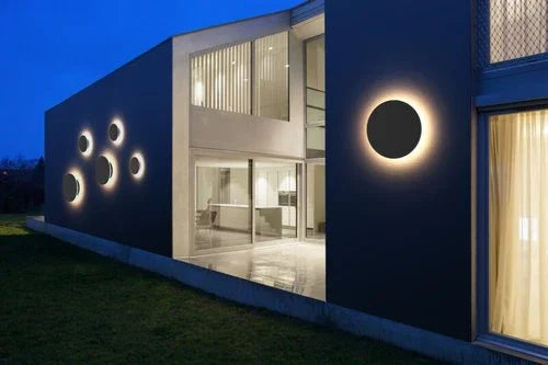 צמוד קיר שחור מט ROUND 8W IP65 3CCT - אור שי סיטונאות חשמל בע״מ