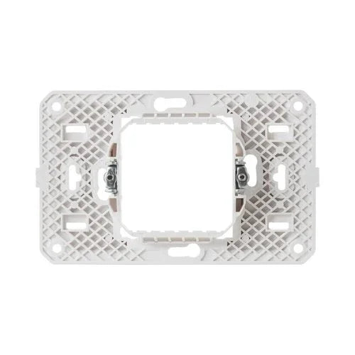 מתאם מלבני לקופסא עגולה 60 מ"מ 2 מודול ניסקו סוויץ' - אור שי סיטונאות חשמל בע״מ