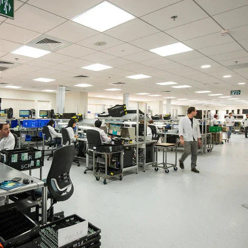 פאנל לד שקוע לבן LEDVANCE PFM 30W UGR<19 IP40 אור ניטרלי - אור שי סיטונאות חשמל בע״מ