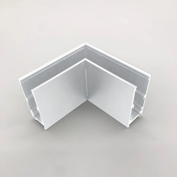 Hilli ceiling angle connector-on-plaster-01