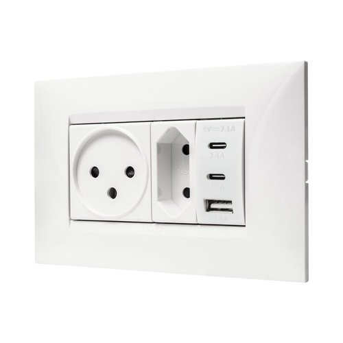מארז טריפל USB, שקע כח, שקע דו פיני ומסגרת BE לבנה 4 מודול ניסקו סוויץ'