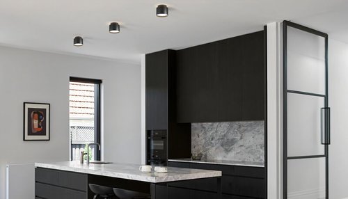 צמוד תקרה צילינדר שחור חלבי DARIA 24W 3CCT
