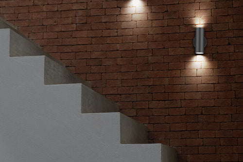 צמוד קיר שחור PATIO UP&DOWN 12W 24° IP65 אור ניטרלי